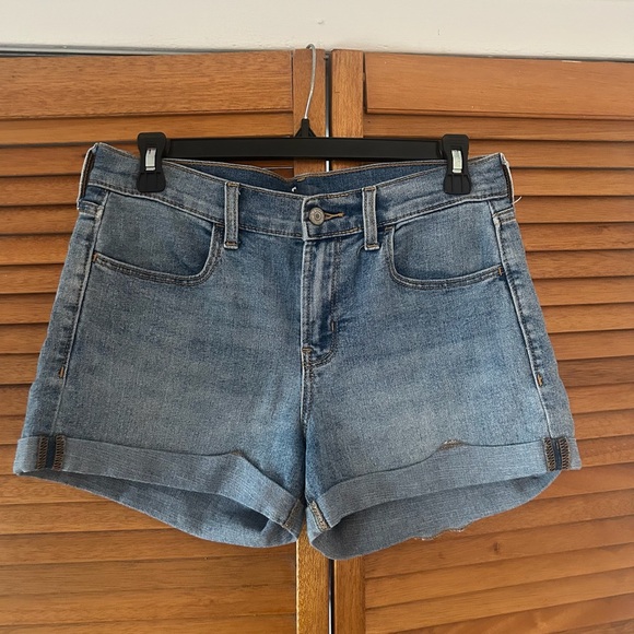 Old Navy Pants - Old Navy Women’s Blue Denim Jean Shorts Sz 4